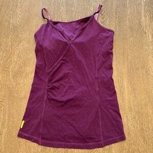 NWOT LOLE PURPLE WORKOUT TOP WITH BUILT IN BRA - Size Small SKU:12